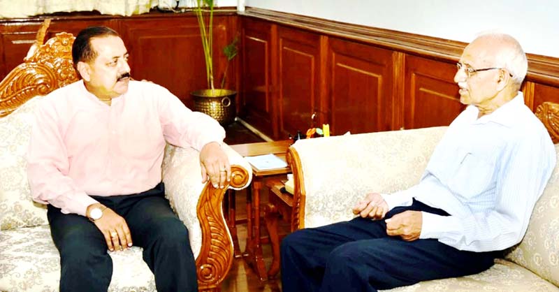 BJP National President Minority Morcha, Abdul Rasheed Ansari calling on Union Minister Dr Jitendra Singh, at New Delhi on Monday. BJP National President Minority Morcha, Abdul Rasheed Ansari calling on Union Minister Dr Jitendra Singh, at New Delhi on Monday.