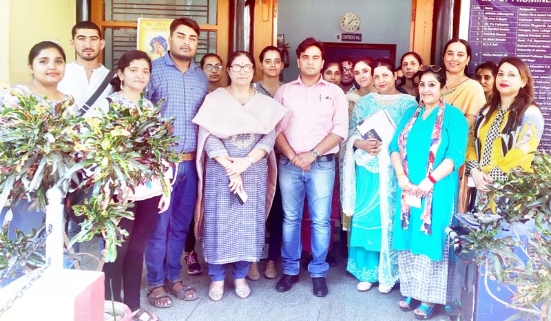 Principal GCOE, resource person and Professors of the College at the conclusion of extension lecture on drug abuse. Principal GCOE, resource person and Professors of the College at the conclusion of extension lecture on drug abuse.