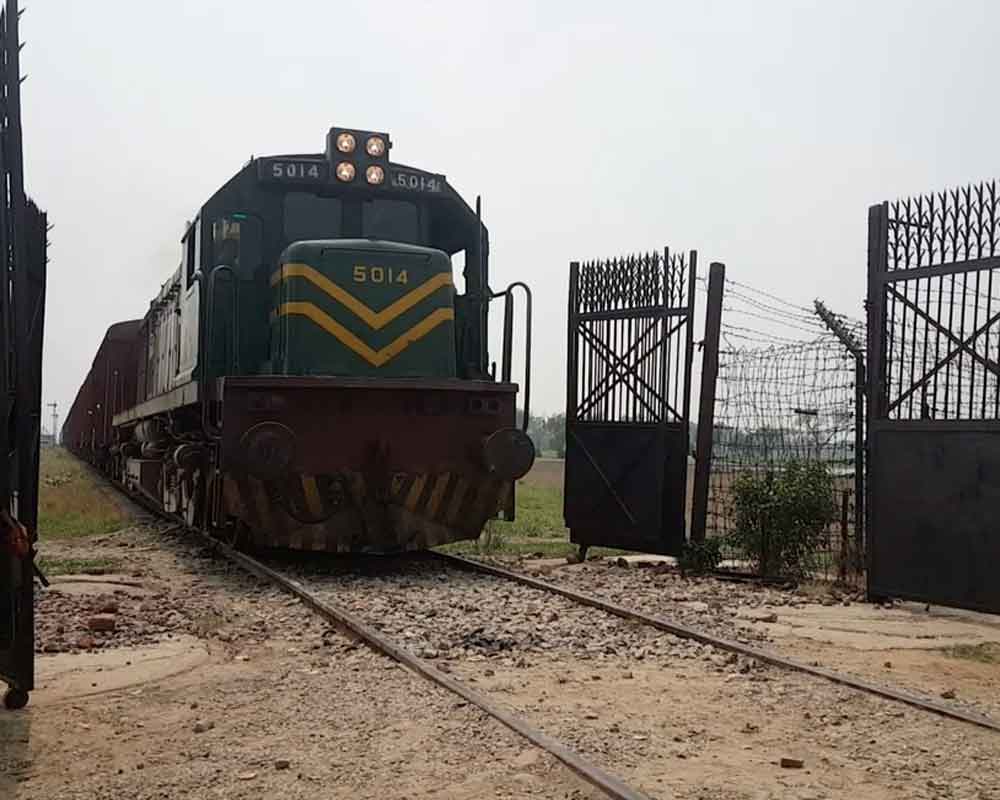 pakistan-suspends-samjhauta-express-train-service-2019-02-28