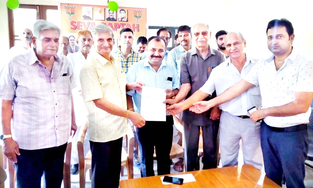 MLC, Ch. Vikram Randhawa handing over a release order of Rs 10 lakh to a charitable home for destitute children in Jammu on Monday. MLC, Ch. Vikram Randhawa handing over a release order of Rs 10 lakh to a charitable home for destitute children in Jammu on Monday.