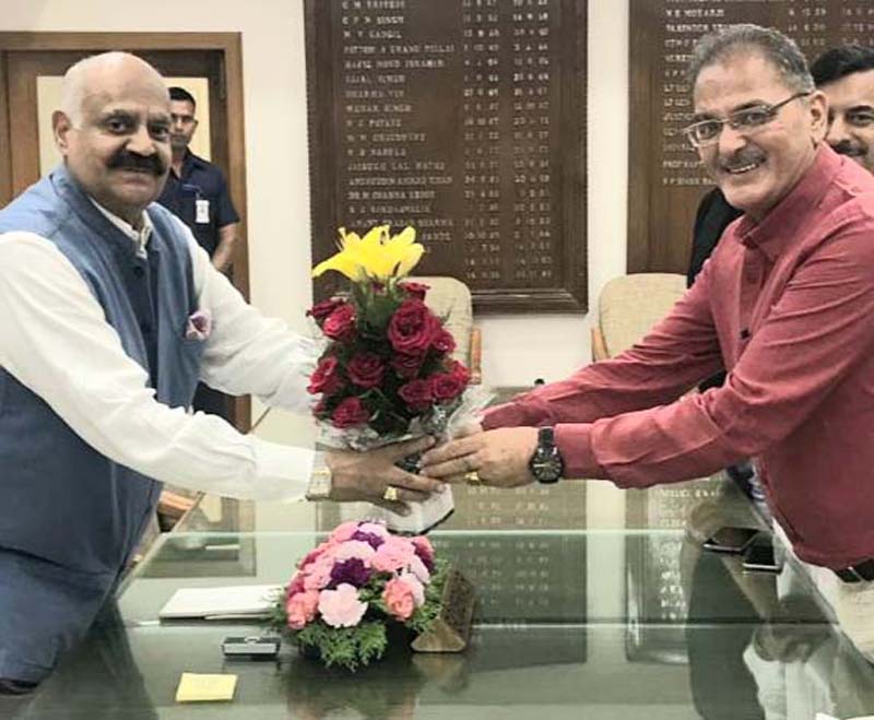 Former Deputy Chief Minister, Kavinder Gupta presenting a bouquet to Punjab Governor VP Singh Badnore at Chandigarh on Tuesday. Former Deputy Chief Minister, Kavinder Gupta presenting a bouquet to Punjab Governor VP Singh Badnore at Chandigarh on Tuesday.