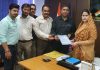A deputation of HPSDA submitting a memorandum to Additional Commissioner, Sales Tax, Jammu.