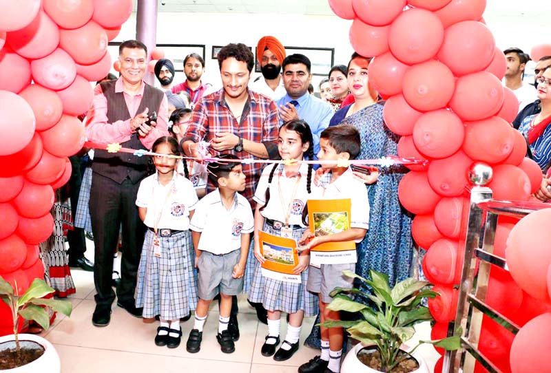 RJ Manas, Jyoti Pachnanda and others during inauguration of SRJ by IDRS at Jammu on Friday. RJ Manas, Jyoti Pachnanda and others during inauguration of SRJ by IDRS at Jammu on Friday.