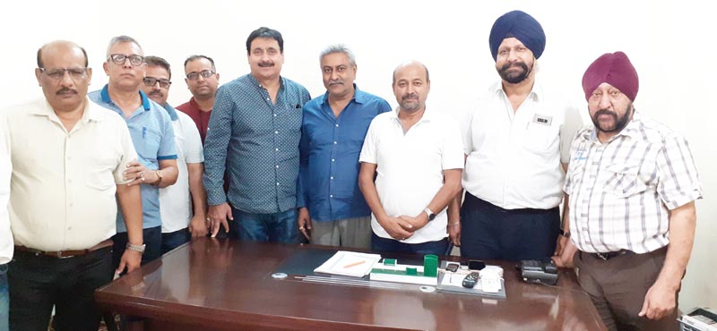 Newly elected office bearers of AOI, Gangyal headed by Rajesh Jain. Newly elected office bearers of AOI, Gangyal headed by Rajesh Jain.