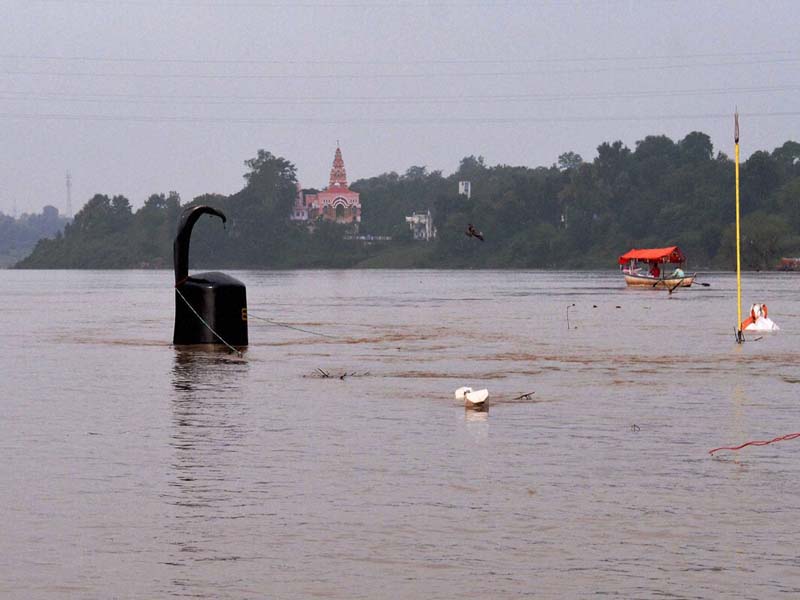 Despite scrapping open tenders of river blocks by Guv’s Adm, mafia still controls mining