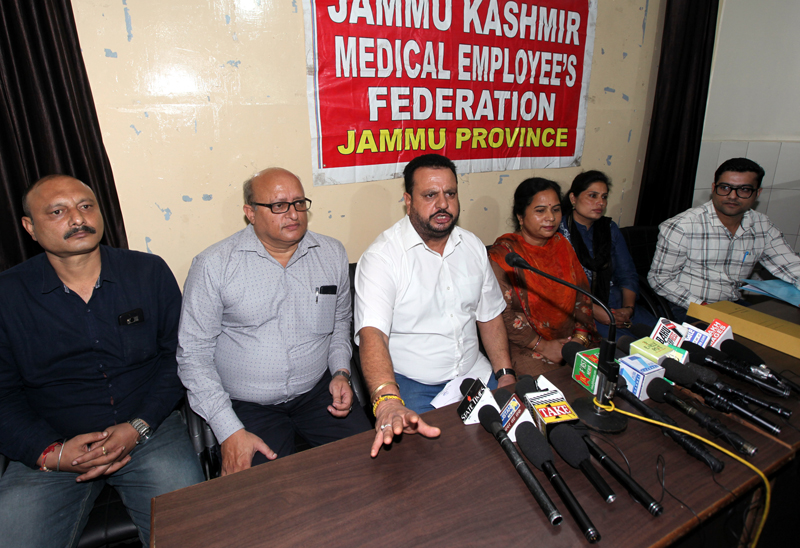 JKMEF president, Sushil Sudan addressing media persons on Friday. -Excelsior/Rakesh JKMEF president, Sushil Sudan addressing media persons on Friday. -Excelsior/Rakesh