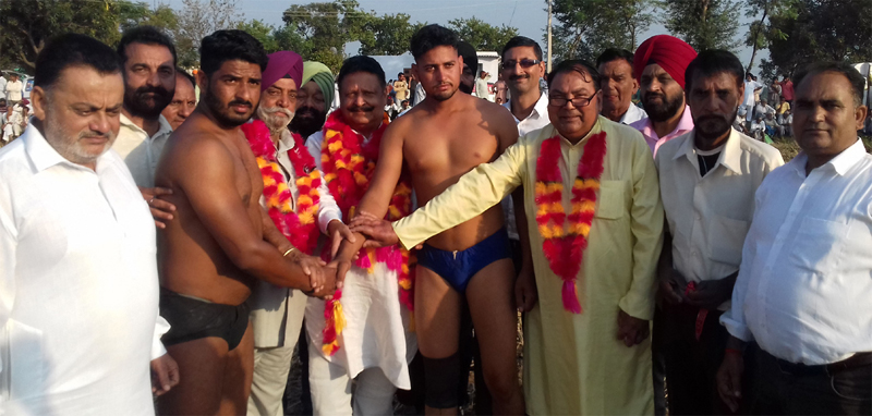 Former Minister Priya Sethi and other dignitaries during the inaugural ceremony of Shooting competition at IDPS in Jammu. Former Minister Priya Sethi and other dignitaries during the inaugural ceremony of Shooting competition at IDPS in Jammu.