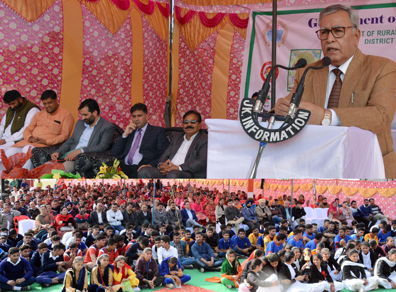 Advisor Farooq Khan addressing a gathering in Marh area of Jammu. Advisor Farooq Khan addressing a gathering in Marh area of Jammu.