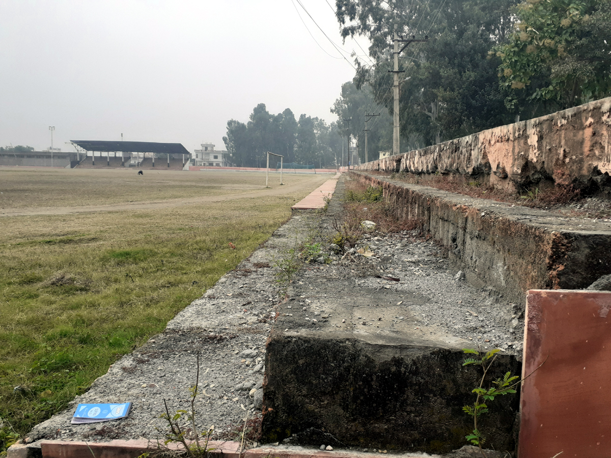 Dilapidated condition of sitting tiers of Kathua Stadium, which is in shambless & crying for attention of authorities. Dilapidated condition of sitting tiers of Kathua Stadium, which is in shambless & crying for attention of authorities.