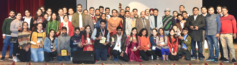 Winners of various events with faculty & organizers of Agri Fest on concluding day. Winners of various events with faculty & organizers of Agri Fest on concluding day.