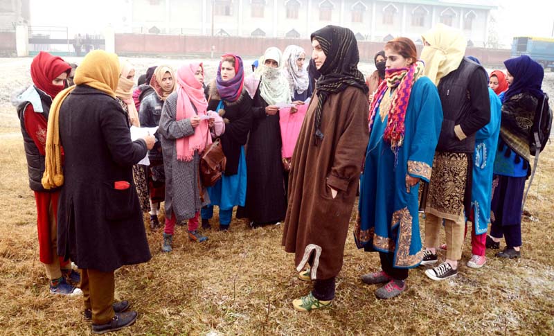 Girls participating in recruitment rally in Srinagar. -Excelsior/Shakeel Girls participating in recruitment rally in Srinagar. -Excelsior/Shakeel