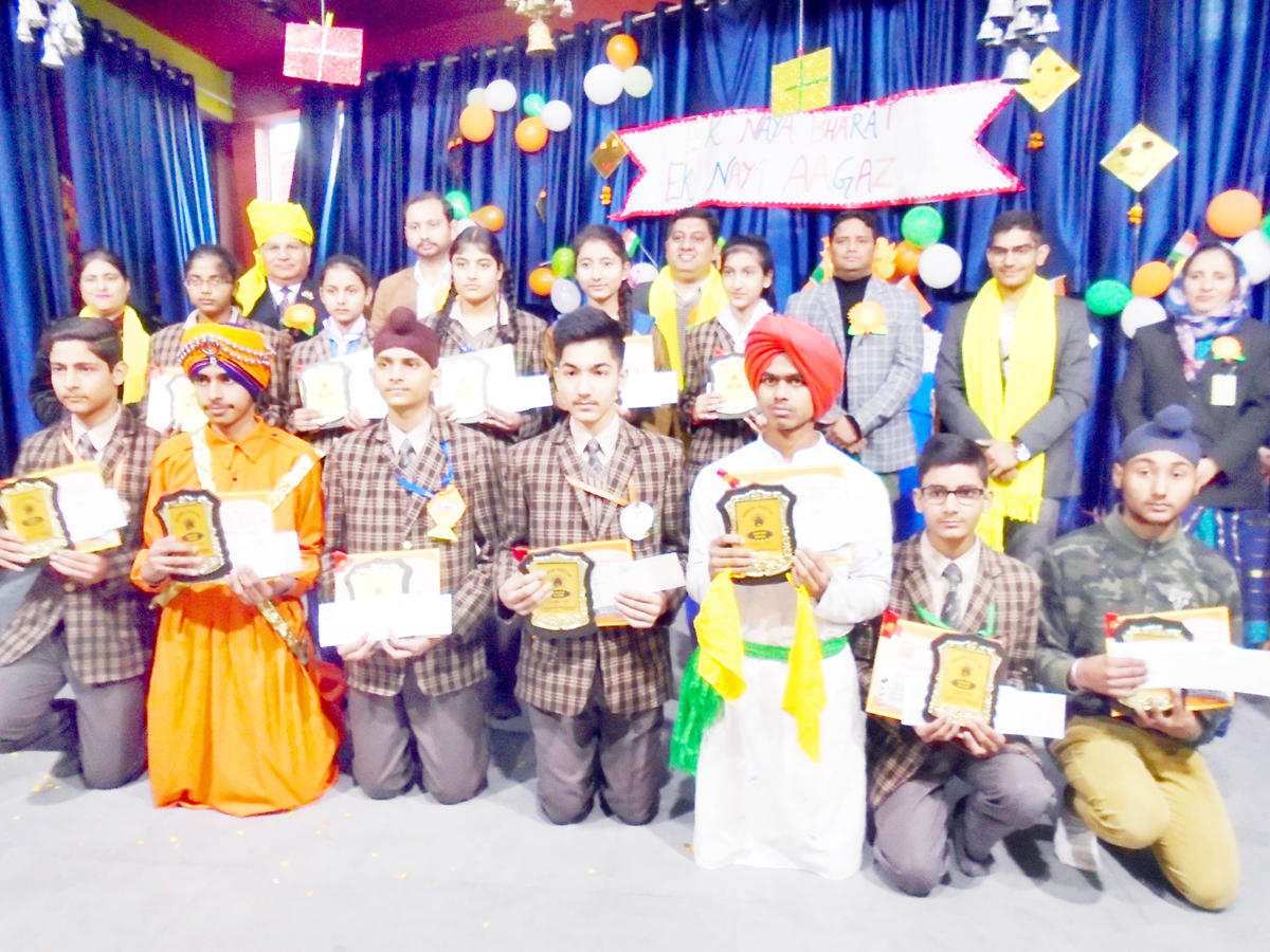 Students posing along with dignitaries during Foundation Day celebration at Shiksha Niketan High School, Gandhi Nagar in Jammu. Students posing along with dignitaries during Foundation Day celebration at Shiksha Niketan High School, Gandhi Nagar in Jammu.