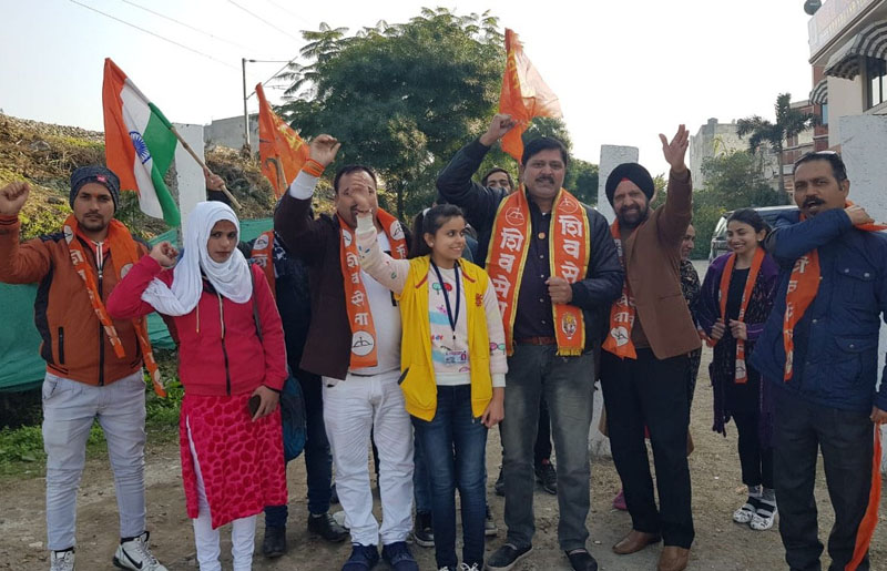 Shiv Sena activists protesting at Channi Himmat on Tuesday. Shiv Sena activists protesting at Channi Himmat on Tuesday.
