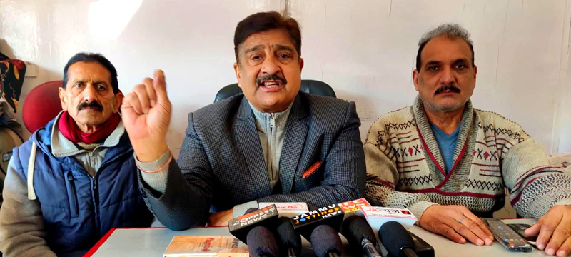 JWAM President Sunil Dimple interacting with media persons at Jammu. JWAM President Sunil Dimple interacting with media persons at Jammu.