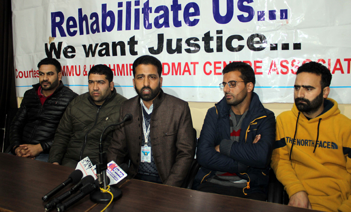 Members of J&K Khidmat Centres Association addressing a press conference at Jammu on Friday. -Excelsior/Rakesh Members of J&K Khidmat Centres Association addressing a press conference at Jammu on Friday. -Excelsior/Rakesh