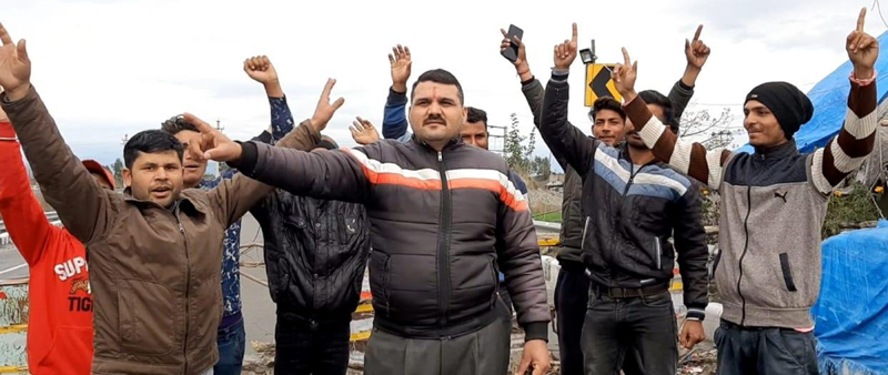 People protesting against illegal mining at Gandyal in Kathua district on Wednesday. -Excelsior/Pardeep People protesting against illegal mining at Gandyal in Kathua district on Wednesday. -Excelsior/Pardeep
