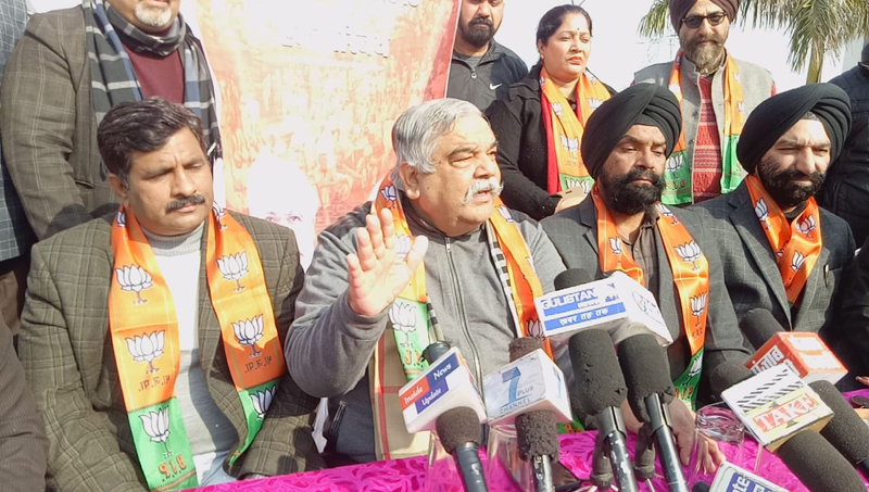 BJP leaders at a press conference at R.S. Pura on Thursday. BJP leaders at a press conference at R.S. Pura on Thursday.