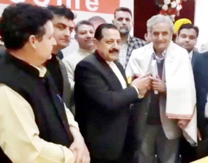 Union Minister, Dr Jitendra Singh felicitating octogenarian writer Shiv “Nirmohi '' who has been selected for Padma Shri, at Jammu on Sunday. Union Minister, Dr Jitendra Singh felicitating octogenarian writer Shiv “Nirmohi '' who has been selected for Padma Shri, at Jammu on Sunday.
