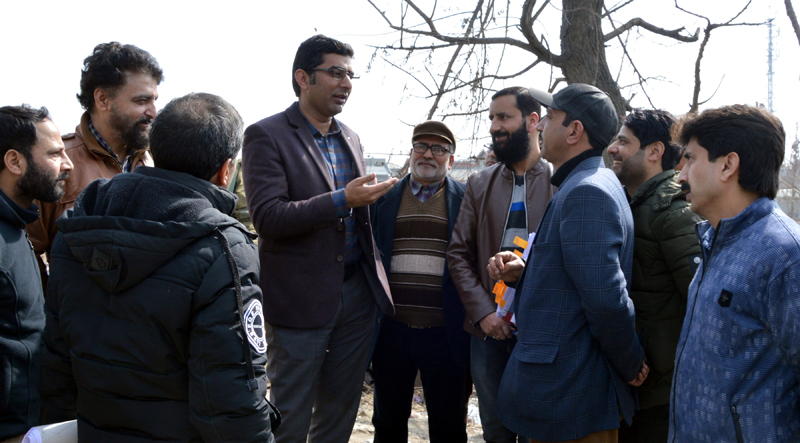 Deputy Commissioner Srinagar during visit to Shalteng area. Deputy Commissioner Srinagar during visit to Shalteng area.
