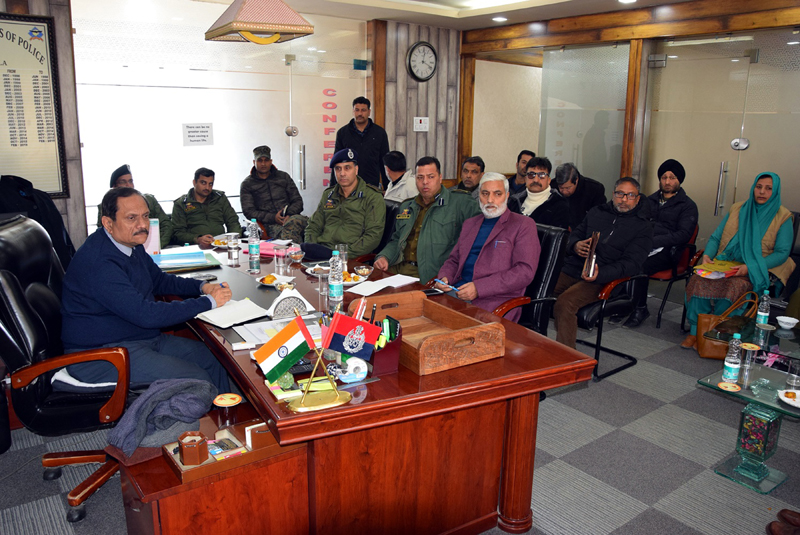 Advisor R R Bhatnagar reviewing security situation in Baramulla. Advisor R R Bhatnagar reviewing security situation in Baramulla.