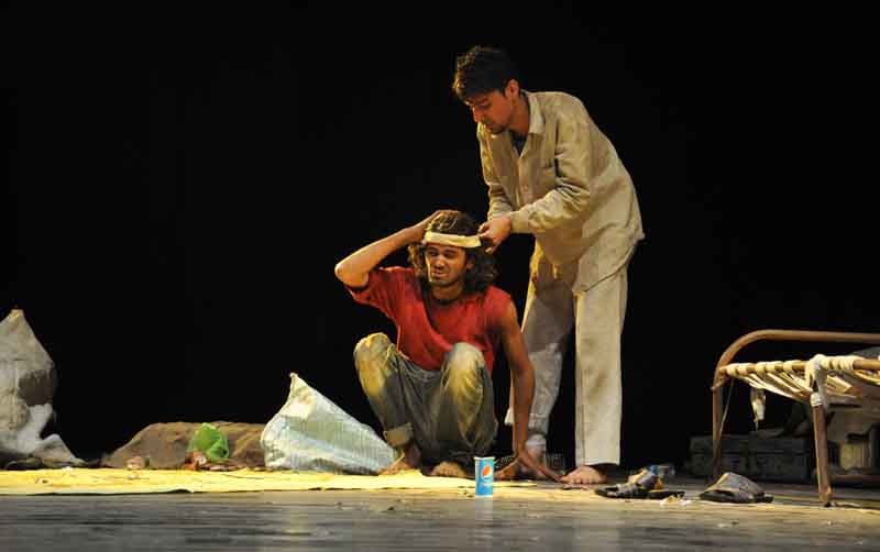 A scene from the Rajasthani play ‘Bhanwarya Kallet’ staged at Abhinav Theatre on Sunday. —Excelsior/Rakesh A scene from the Rajasthani play ‘Bhanwarya Kallet’ staged at Abhinav Theatre on Sunday. —Excelsior/Rakesh