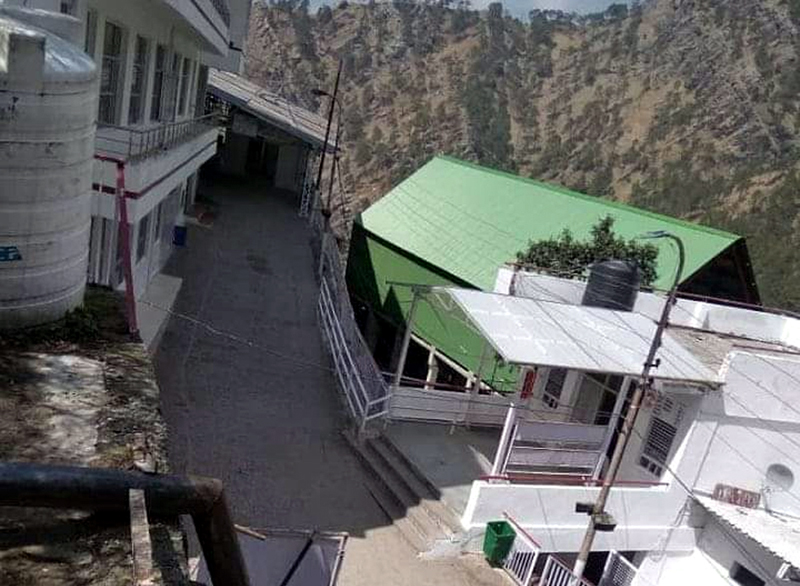 deserted road in Vaishno devi