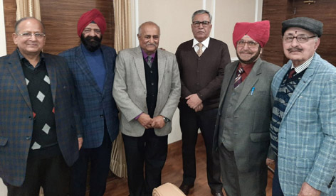 Members of Excise Employees Welfare Society meeting Advisor Farooq Khan at Jammu on Sunday. Members of Excise Employees Welfare Society meeting Advisor Farooq Khan at Jammu on Sunday.