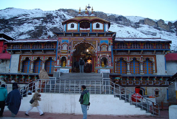 Badrinath-Snowfall - Jammu Kashmir Latest News | Tourism | Breaking News J&amp;K