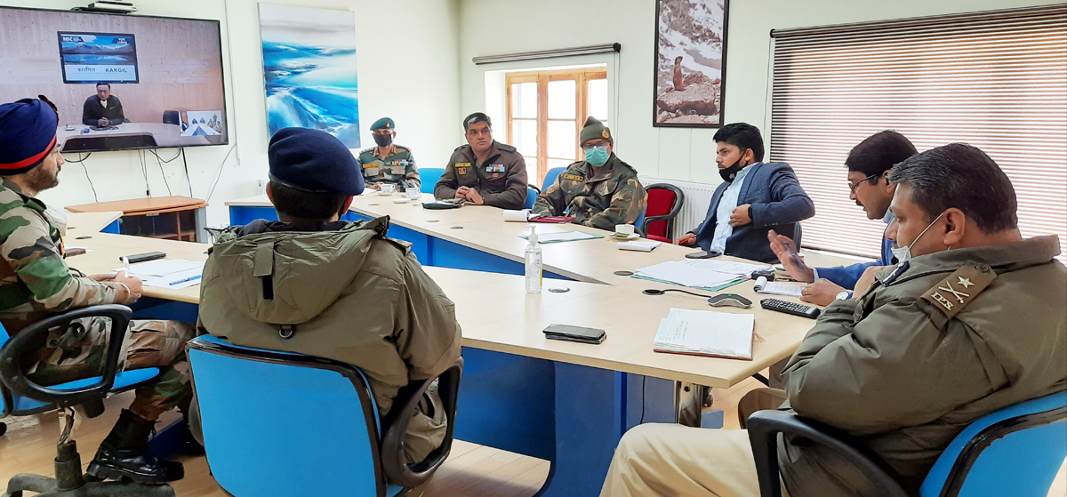 Div Com, Saugat Biswas chairing meeting at Leh on Thursday.