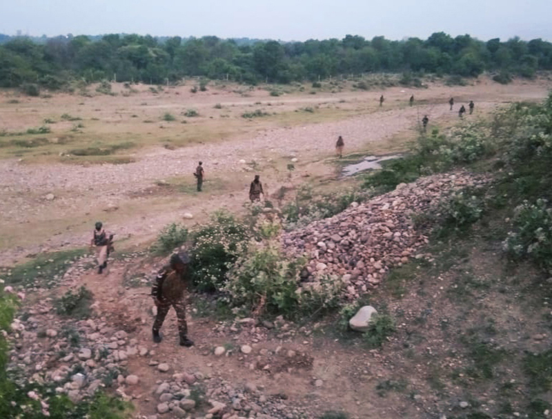 Security forces during search operation at Samba near Basantar river on Sunday. — Excelsior/Badyal Security forces during search operation at Samba near Basantar river on Sunday. — Excelsior/Badyal