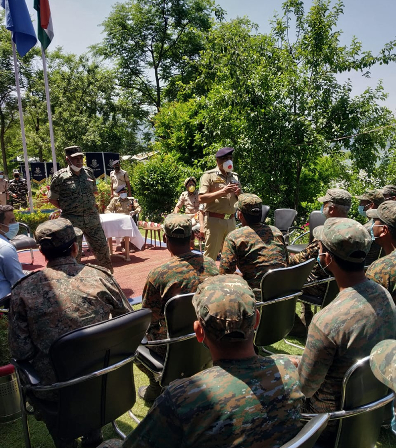 DGP Dilbag Singh addressing CRPF personnel. DGP Dilbag Singh addressing CRPF personnel.