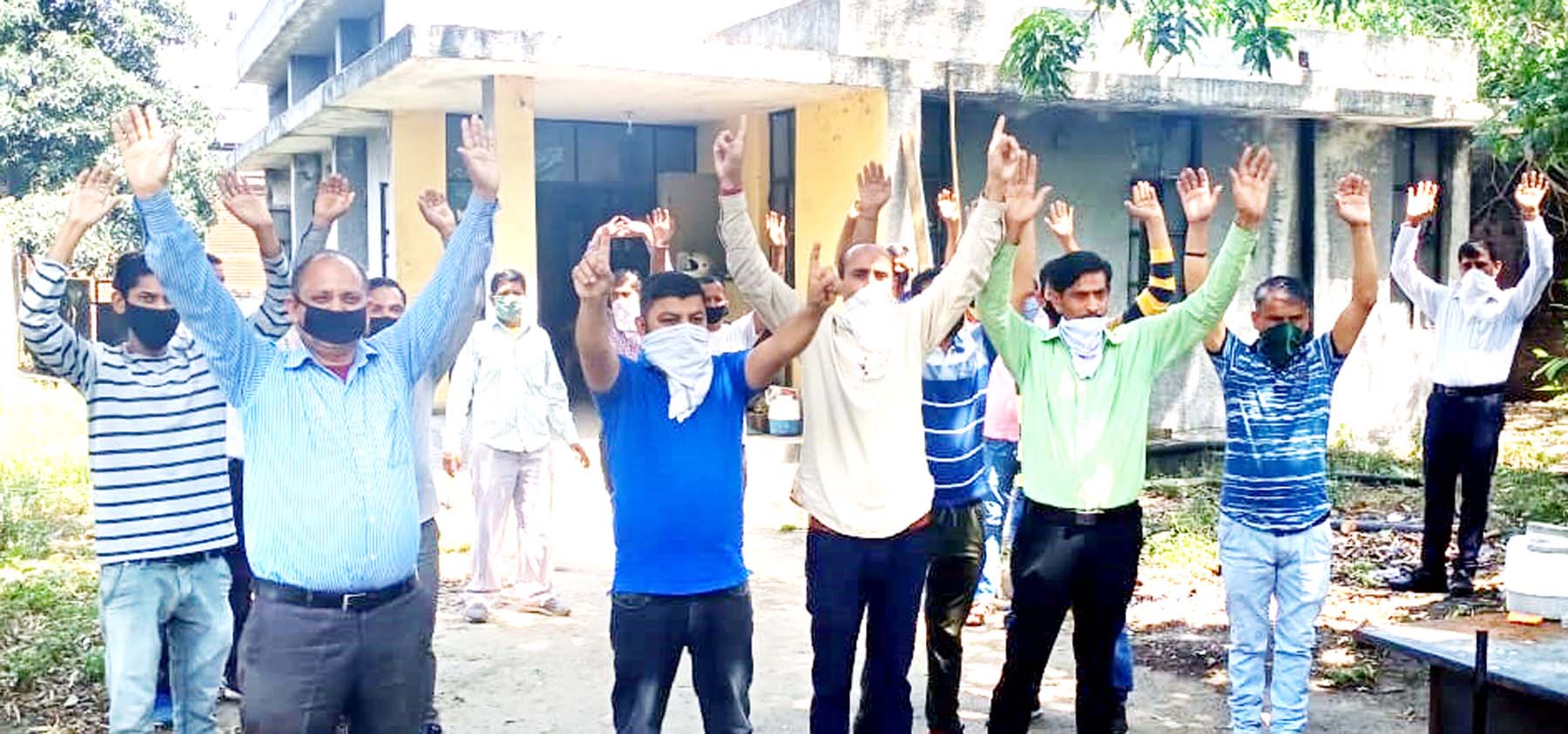 CNGEEU activists protesting at Samba on Monday. -Excelsior/Gautam CNGEEU activists protesting at Samba on Monday. -Excelsior/Gautam