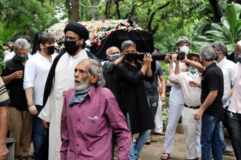Veteran actor Jagdeep was laid to rest on Thursday. Veteran actor Jagdeep was laid to rest on Thursday.