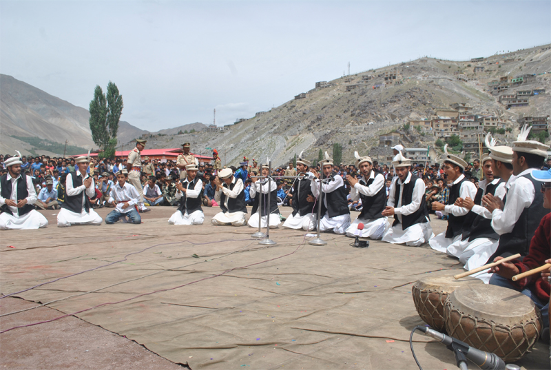 Dardi Shina cultural performance In Kargil Dardi Shina cultural performance In Kargil