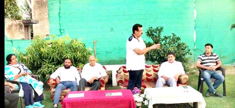 AIJM J&K president Choudhary Manmohan Singh addressing a meeting of Jat community at Akhnoor. AIJM J&K president Choudhary Manmohan Singh addressing a meeting of Jat community at Akhnoor.