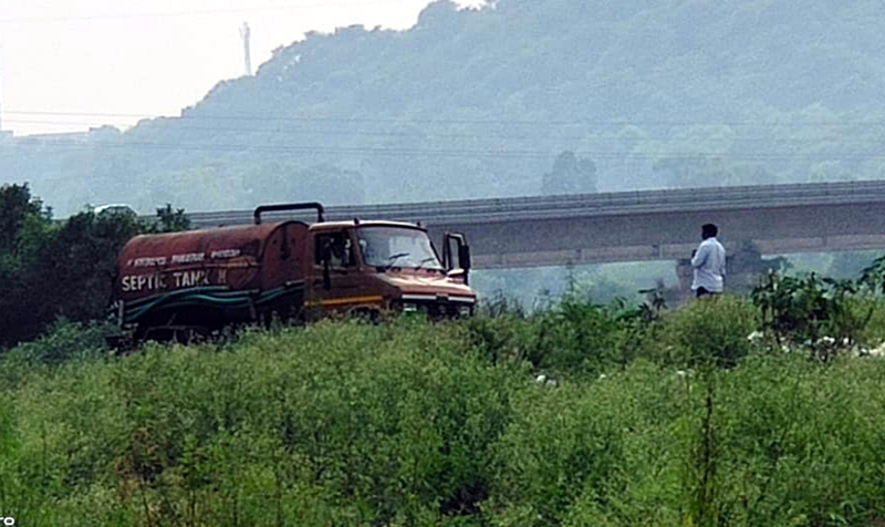 Gutter trash being thrown in Basantar river at Samba on Monday. —Excelsior/Badyal Gutter trash being thrown in Basantar river at Samba on Monday. —Excelsior/Badyal
