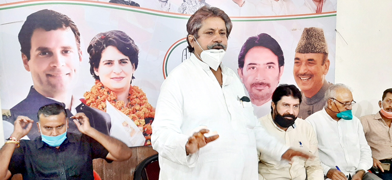 Cong leader addressing party workers in Jammu on Wednesday. Cong leader addressing party workers in Jammu on Wednesday.