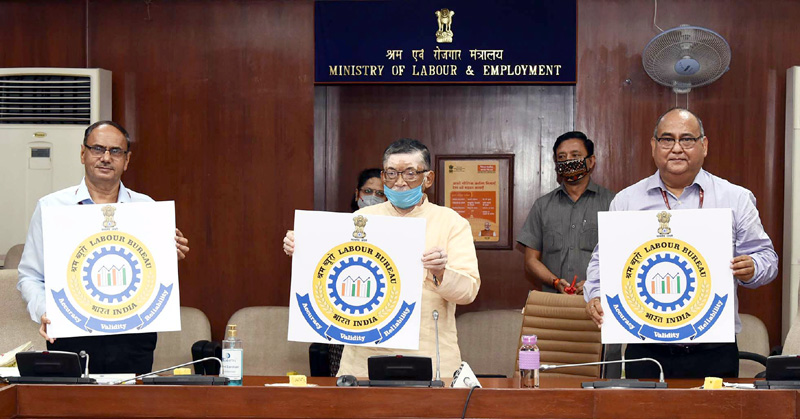 Minister of State for Labour and Employment (Independent Charge), Santosh Kumar Gangwar launching the Logo of Labour Bureau, in New Delhi on Thursday.