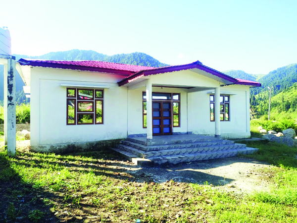 Guest house constructed by RDD at Dudu locked by contractor since March 2018. . Guest house constructed by RDD at Dudu locked by contractor since March 2018. .