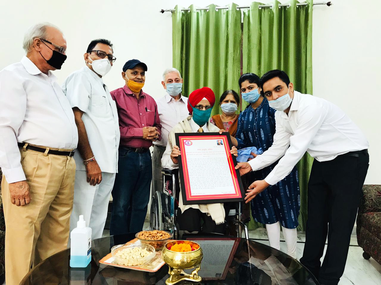 Dignitaries of Vishav Ayurved Parishad conferring Lifetime Achievement Award to Professor Kulwant Singh in a function at Jammu. Dignitaries of Vishav Ayurved Parishad conferring Lifetime Achievement Award to Professor Kulwant Singh in a function at Jammu.