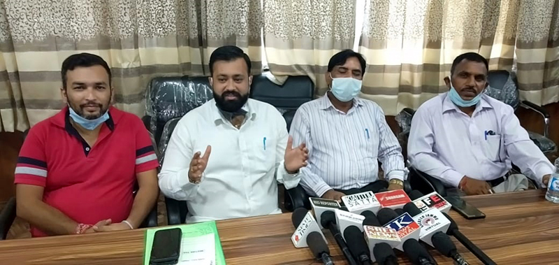 Congress Councillors of JMC addressing a press conference at Jammu on Tuesday. Congress Councillors of JMC addressing a press conference at Jammu on Tuesday.