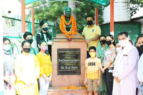 Family members and Team Jammu activists paying tributes to Maj Akash Singh on martyrdom day. Family members and Team Jammu activists paying tributes to Maj Akash Singh on martyrdom day.