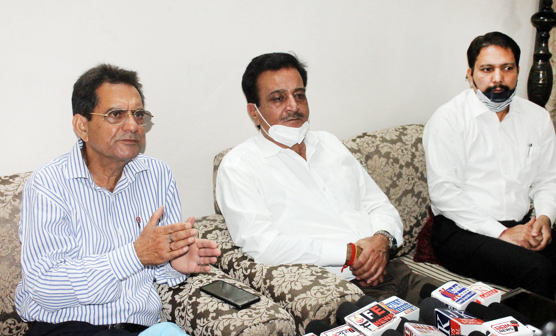 Election Committee Chairman R K Kotwal addressing press conference on Tuesday. -Excelsior/ Rakesh Election Committee Chairman R K Kotwal addressing press conference on Tuesday. -Excelsior/ Rakesh