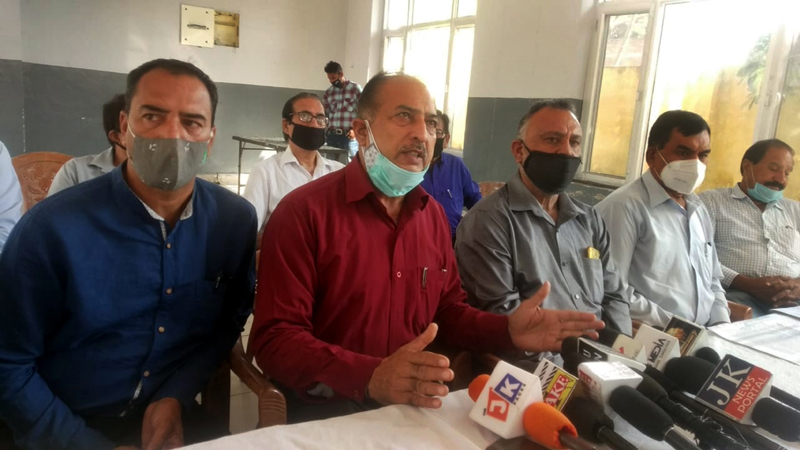 Senior members of JKRCEA addressing joint press conference in Jammu on Tuesday. Senior members of JKRCEA addressing joint press conference in Jammu on Tuesday.