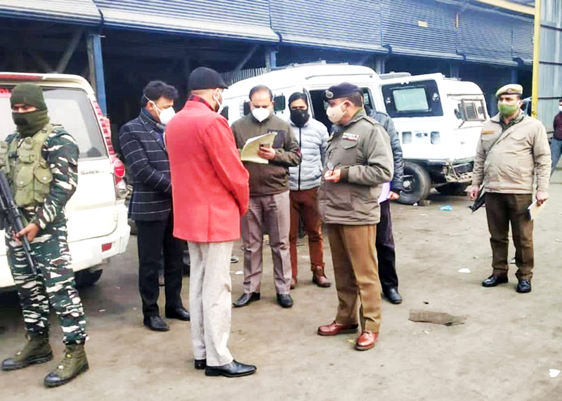 DGP Dilbag Singh during visit to Police Workshop at Srinagar. DGP Dilbag Singh during visit to Police Workshop at Srinagar.