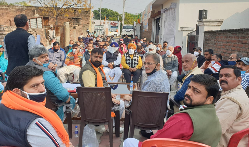 Kavinder Gupta, ex-Dy CM addressing election meeting at Raipur Satwari on Thursday. Kavinder Gupta, ex-Dy CM addressing election meeting at Raipur Satwari on Thursday.