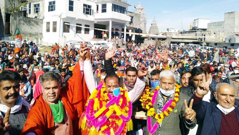 BJP J&K President, Ravinder Raina and party vice president, Sham Lal Sharma during an election rally in Sunderbani on Saturday. BJP J&K President, Ravinder Raina and party vice president, Sham Lal Sharma during an election rally in Sunderbani on Saturday.
