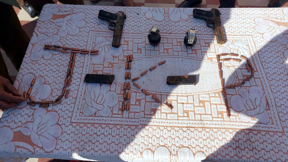 Arms and ammunition recovered by police in Mendhar on Wednesday. —Excelsior/Rahi Kapoor Arms and ammunition recovered by police in Mendhar on Wednesday. —Excelsior/Rahi Kapoor