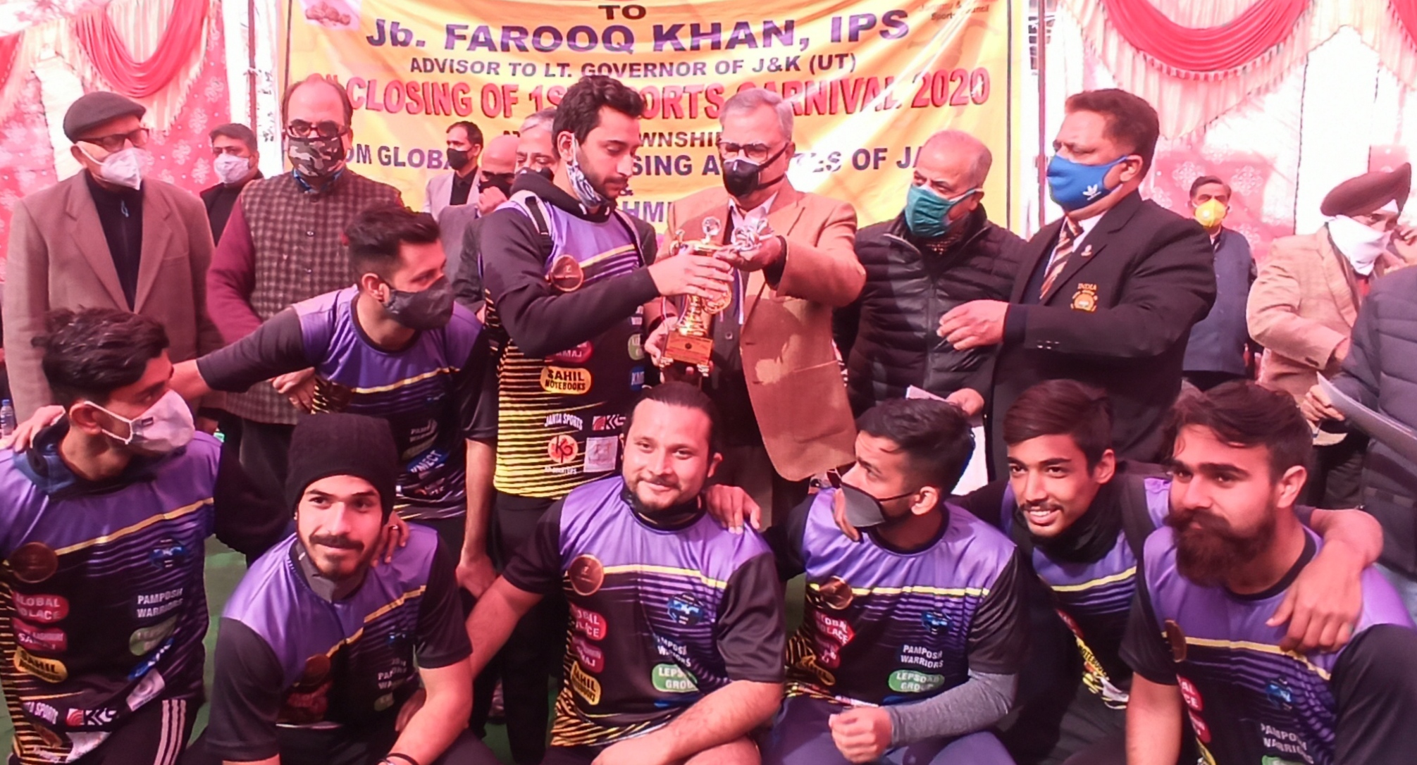 Advisor Farooq Khan-27-1