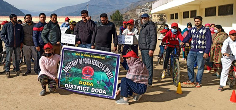 District Youth Services and Sports Officer, Jaffar Hussain flagging off cycle rally at Doda. District Youth Services and Sports Officer, Jaffar Hussain flagging off cycle rally at Doda.